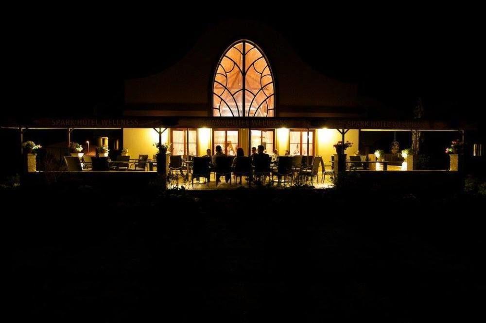 Wellness Hotel Spark Malacky Exterior foto